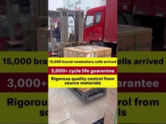 15 000 nouvelles batteries lithium-ion sont arrivées, garantissant plus de 3000 cycles d'utilisation.